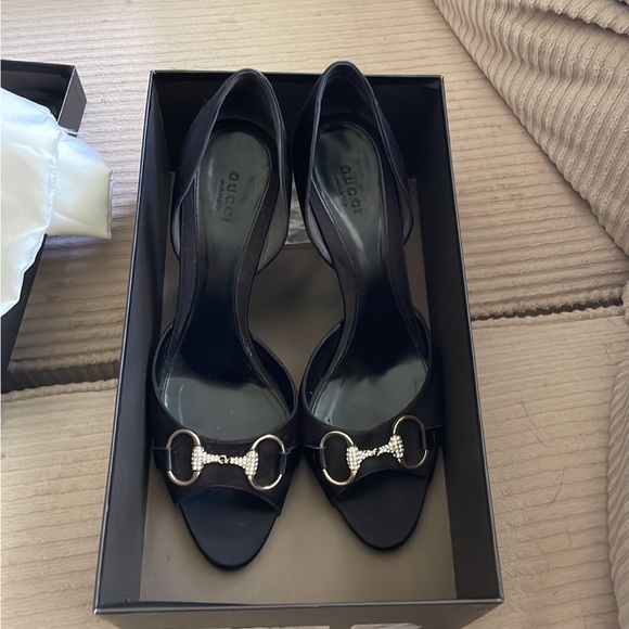 Gucci Silk Heels - Picture 1 of 7